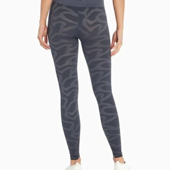 Marika Women’s High Waist Wave Leggings - Size Large, Charcoal Camo Print - Picture 7 of 9